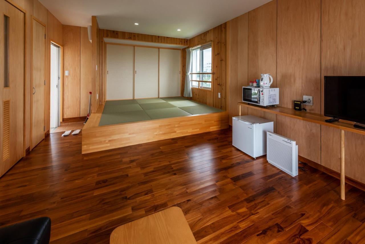 Guest House Kawamitsu Miyakojima  Exterior photo