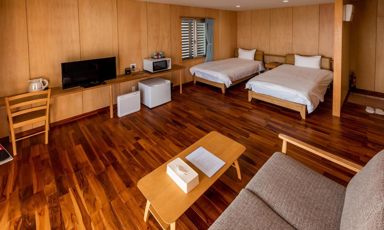 Guest House Kawamitsu Miyakojima  Exterior photo